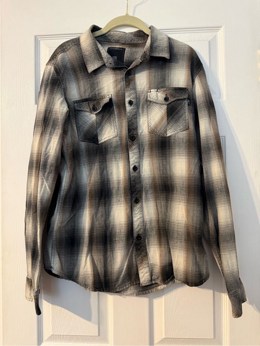 O'Neill Black & Gray Plaid Button-Up Shirt
